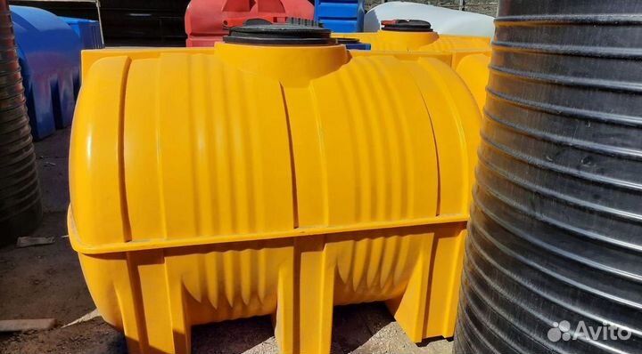 Ёмкость пластиковая горизонтальная и вертикальная