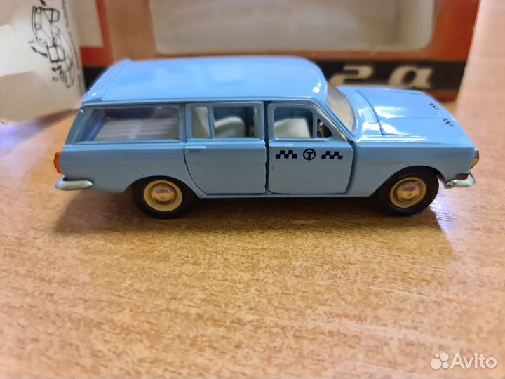 Модель СССР 1:43. Волга А13 