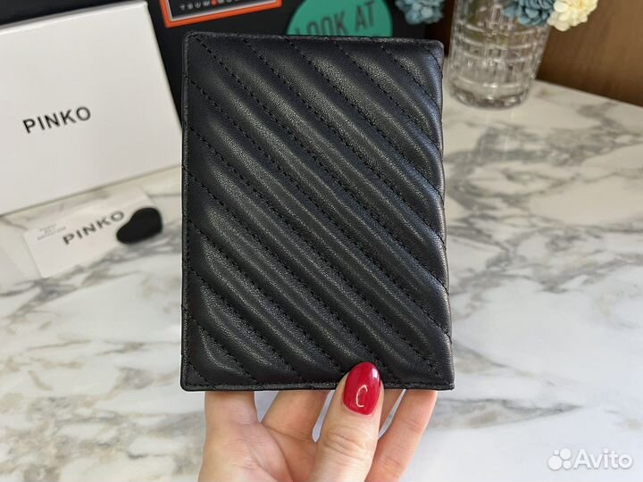 Обложка на паспорт Pinko