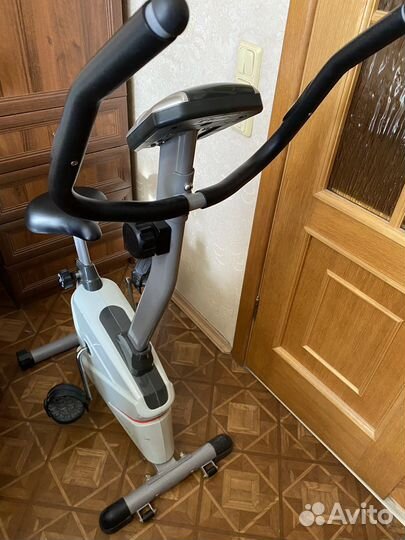 Велотренажер housefit