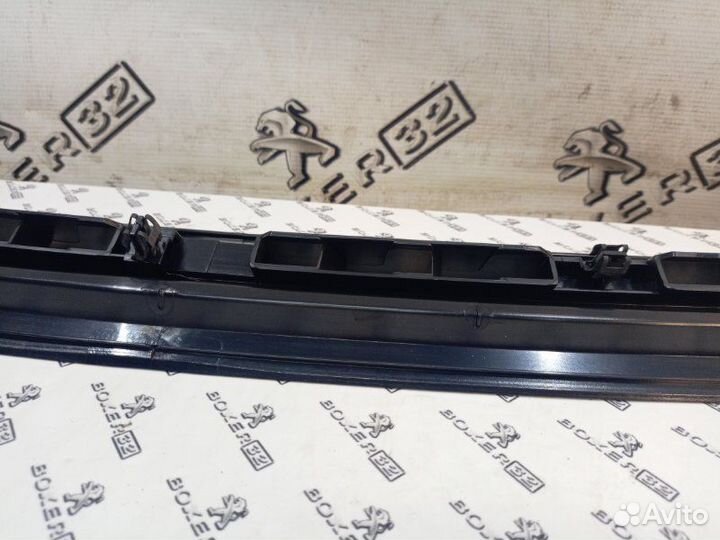 Накладка на торпедо передняя Citroen Jumper 290