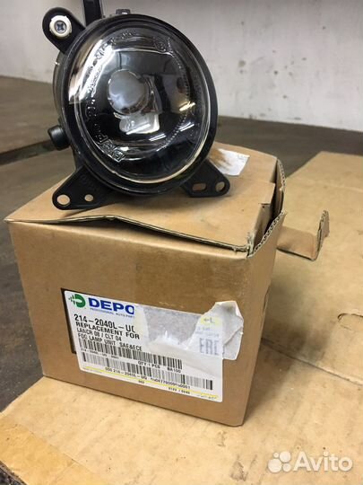 Противотуманная фара Mitsubishi