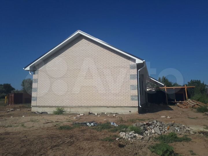 Дом 96,9 м² на участке 6 сот.