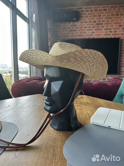 Шляпа соломенная