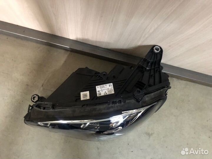 Фара левая Mercedes-Benz E W213