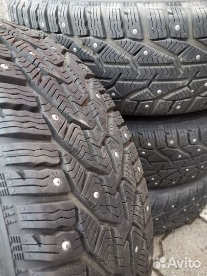 Комплект зимних колес Tigar Ice 215/55R17