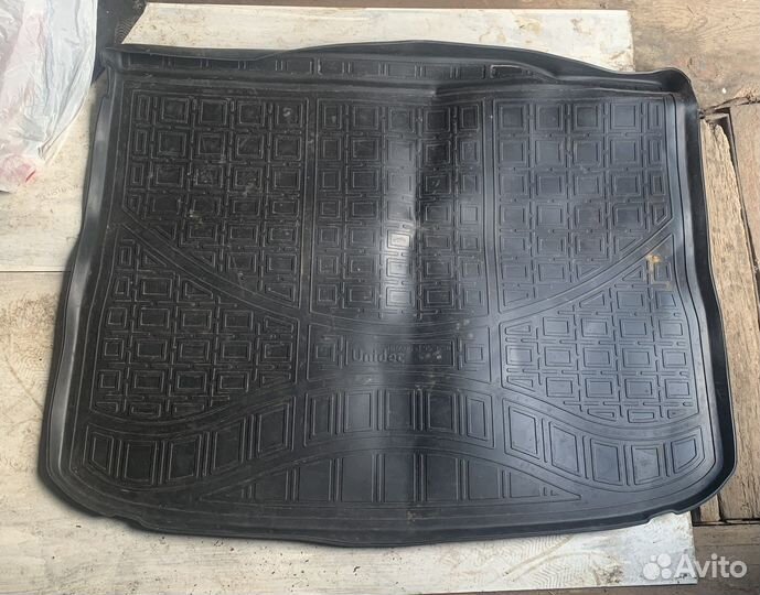 Комплект ковров Тигуан 1