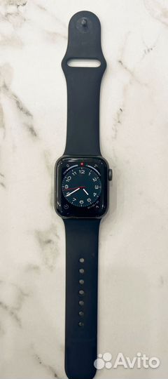 Apple Watch 5, 40mm