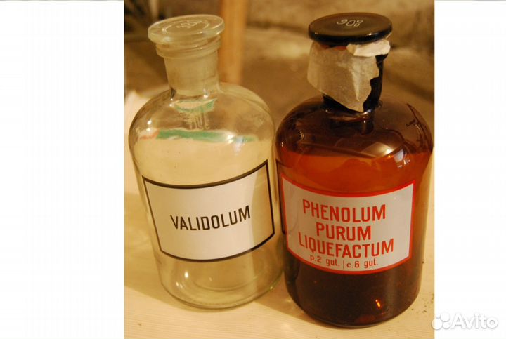 Банки с притертыми крышками