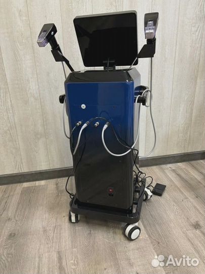 Аппарат микроигольчатого РФ лифтинга