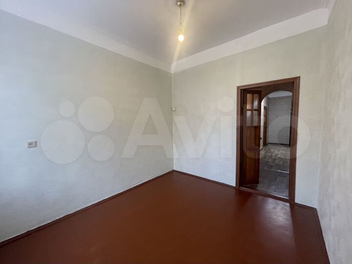 4-к. квартира, 98 м², 1/4 эт.