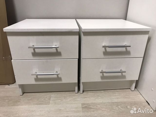 Тумба прикроватная