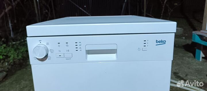 Посудомоечная машина Beko Dfs05010w