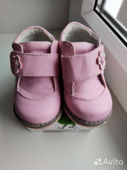 Ботинки и тапки для девочки 21 р