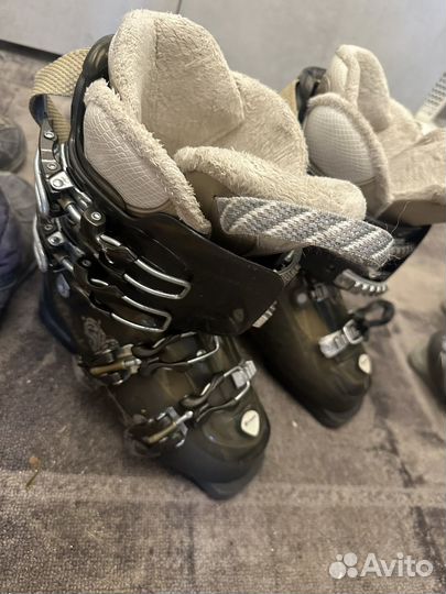 Горнолыжные ботинки женские 23,5. Две пары