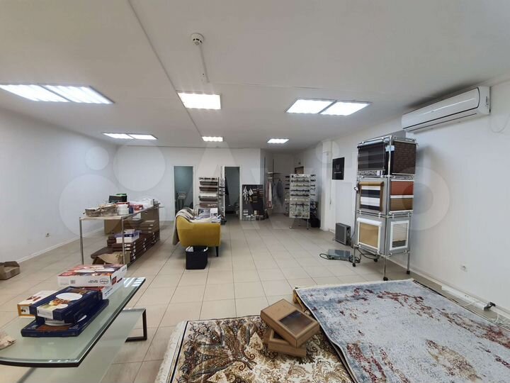 Офис продаж, услуги, 72 м²