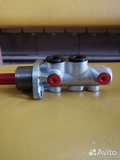 Главный тормозной цилиндр