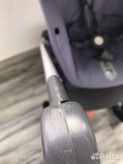 Прогулочная коляска Stokke Scoot V2