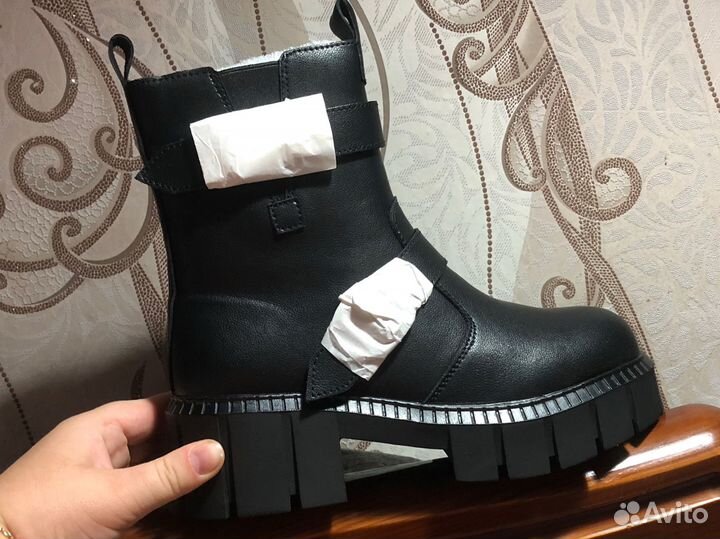 Ботинки женские