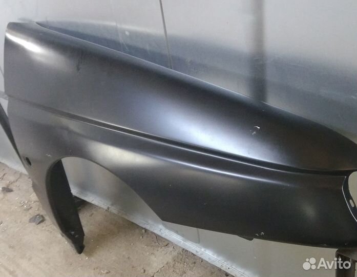 Крыло переднее правое Alfa Romeo 145