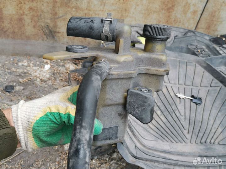 Бачок гидроусилителя Mazda 3 BL6FJ Z6