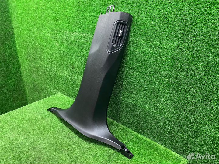 Обшивка центральной стойки правая BMW X5 G05 X7 G0