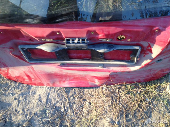 Крышка багажника от Honda Fit