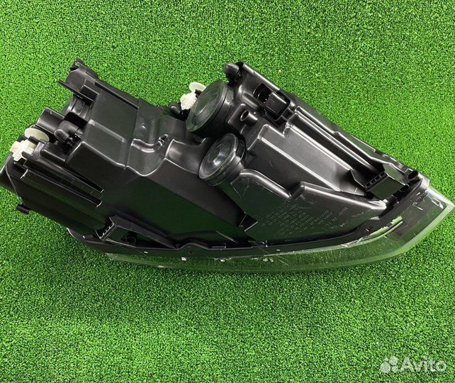 Фара левая Поло 15-20