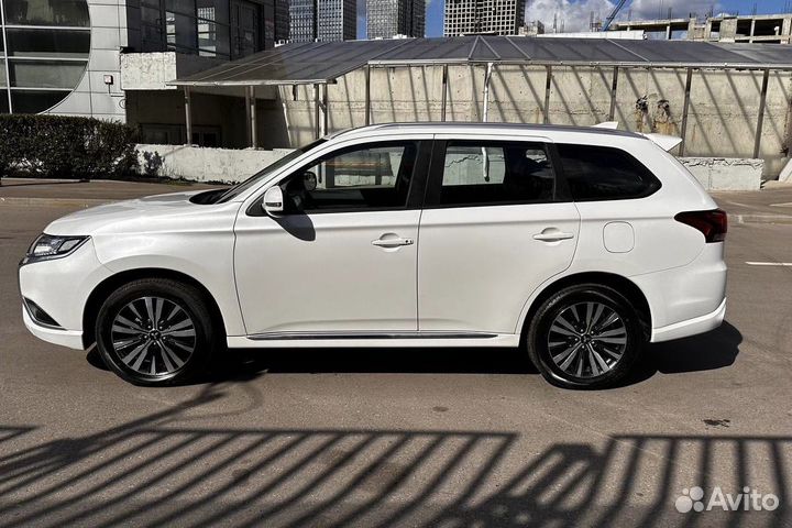 Mitsubishi Outlander 2.0 CVT, 2021, 27 км