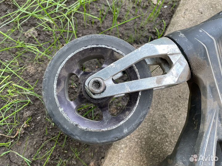 Колесо для самоката