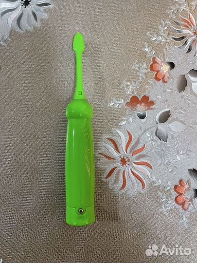 Детская электрическая зубная щетка