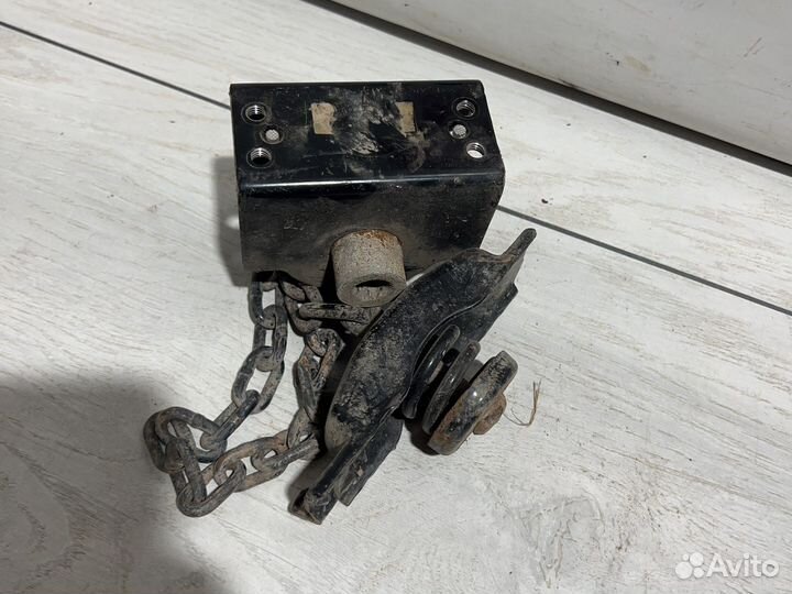 Toyota Prado 150 лебедка запасного колеса