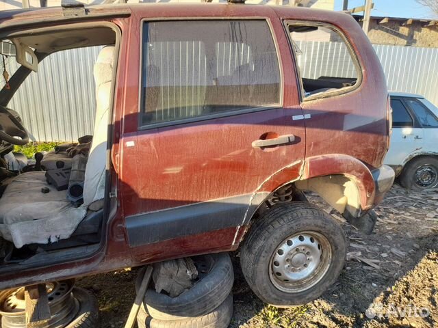 Дверь задняя левая на ниву chevrolet