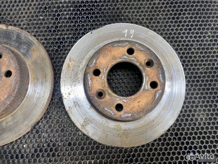 Тормозные диски переднее Renault 19 1992-2002