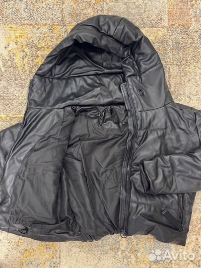 Куртка женская 44
