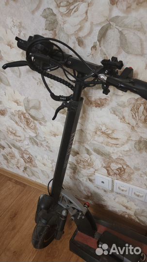 Самокат взрослый hugo m4