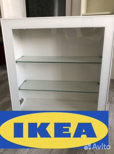 Стеклянная полка