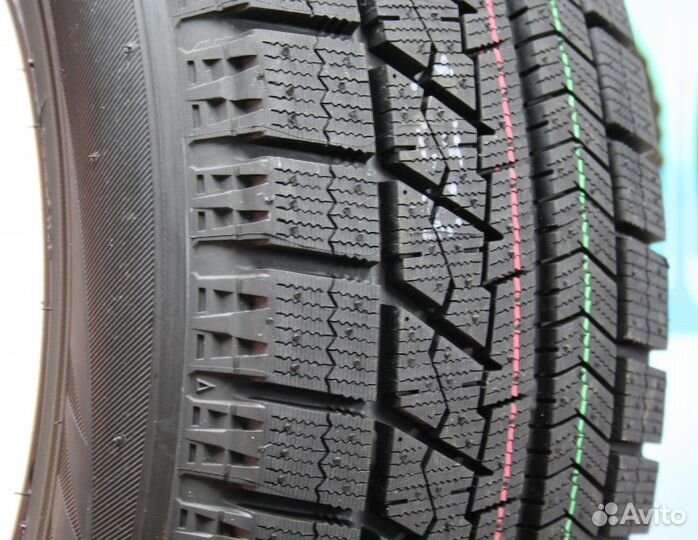 Bridgestone Blizzak VRX 205/60 R16 92S