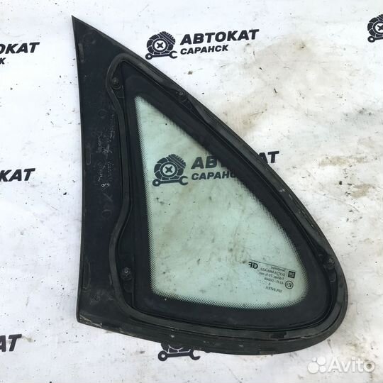 Форточка правая Opel Vectra B