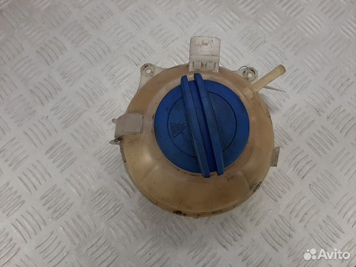 Бачок расширительный seat Toledo 4 2013 6Q0121407B