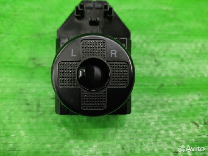 Блок управления зеркалами Hyundai Tucson