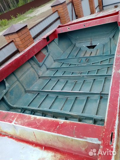 В продаже лодка Крым