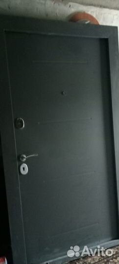 Дверь входная металлическая новая