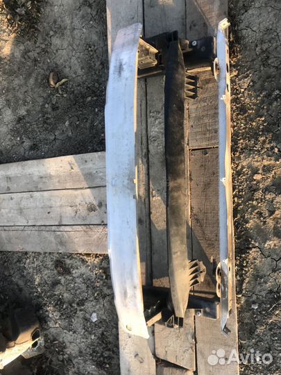 Усилитель бампера на опель Корса D