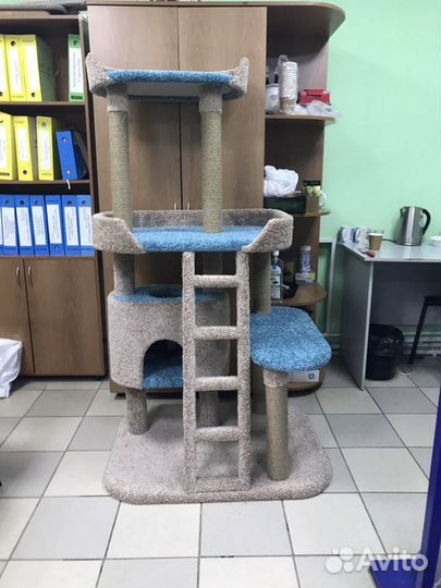 Игровой комплекс-когтеточка «Палата Лордов»