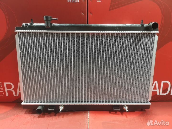 Радиатор двс Nissan Fairlady Z Z33