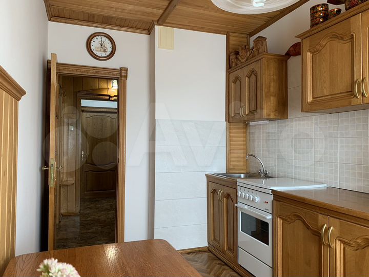 2-к. квартира, 64 м², 4/9 эт.