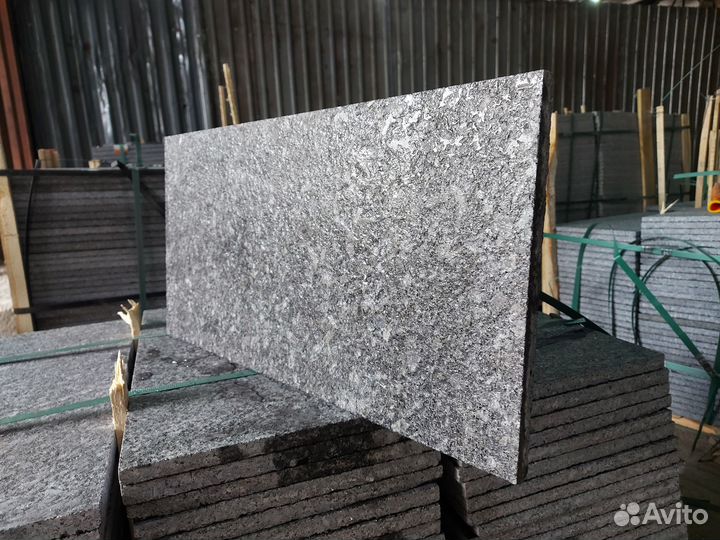 Плита мощения Лабрадорит ST1 Black 600*300*18мм