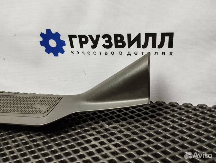 Накладка порога Volvo FH4 82212691