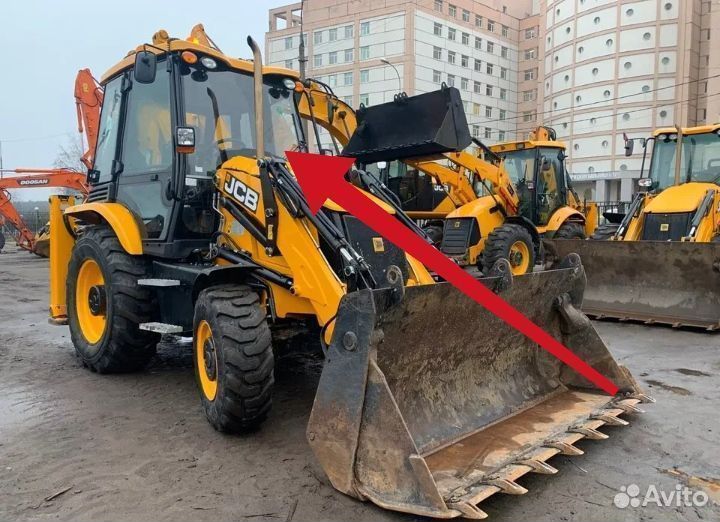 Стекло лобовое на погрузчик JCB 3cx -4 cx Индия